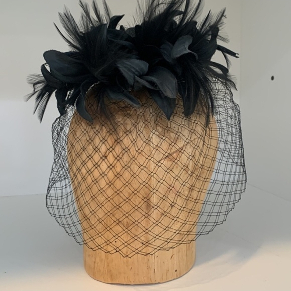 Vintage Veiled Feather Fascinator Hat